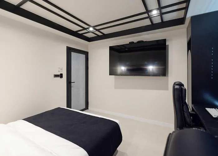 Anook And Jongno Anguk 1st Hotel